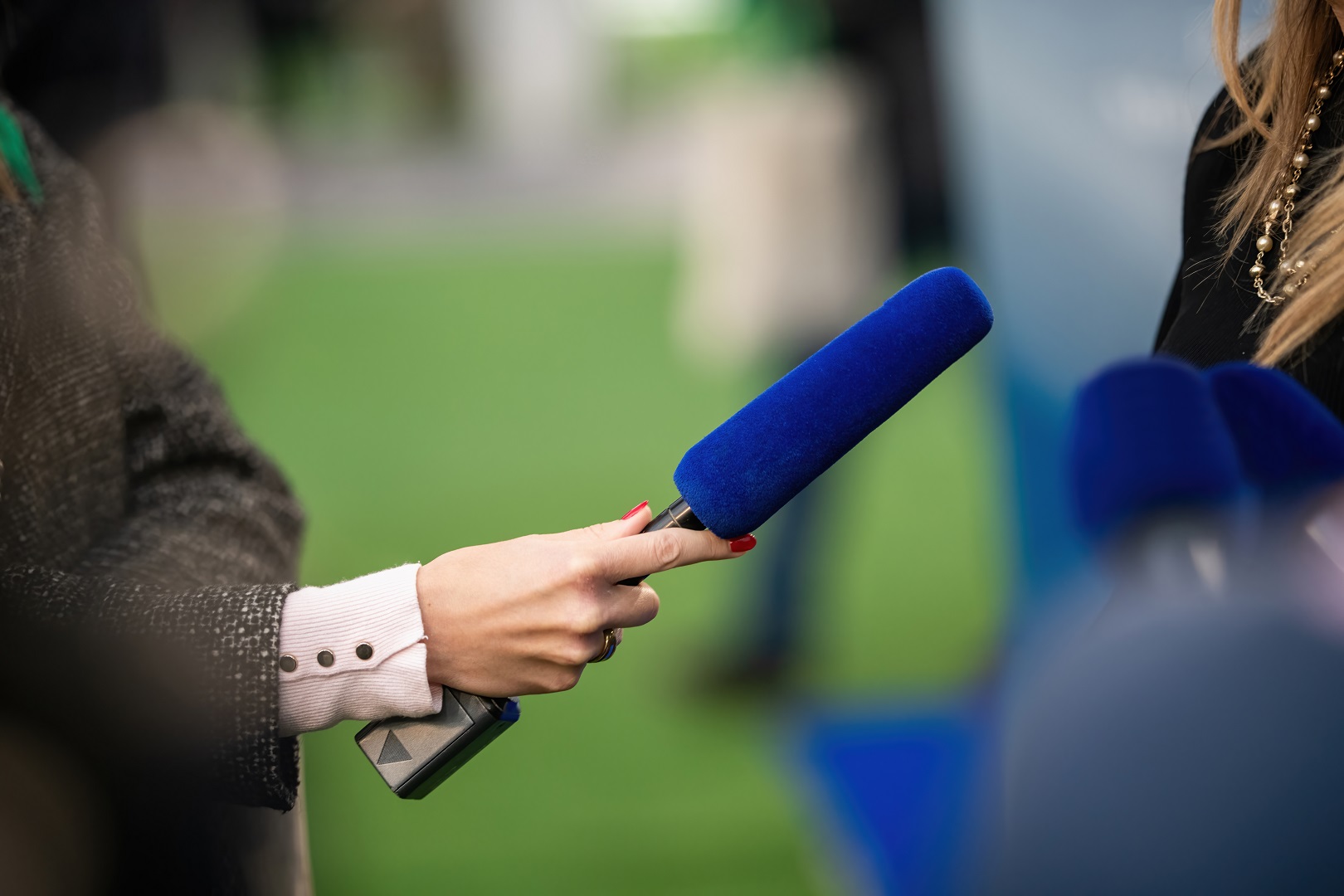 Skilled journalist delves into a captivating event interview.